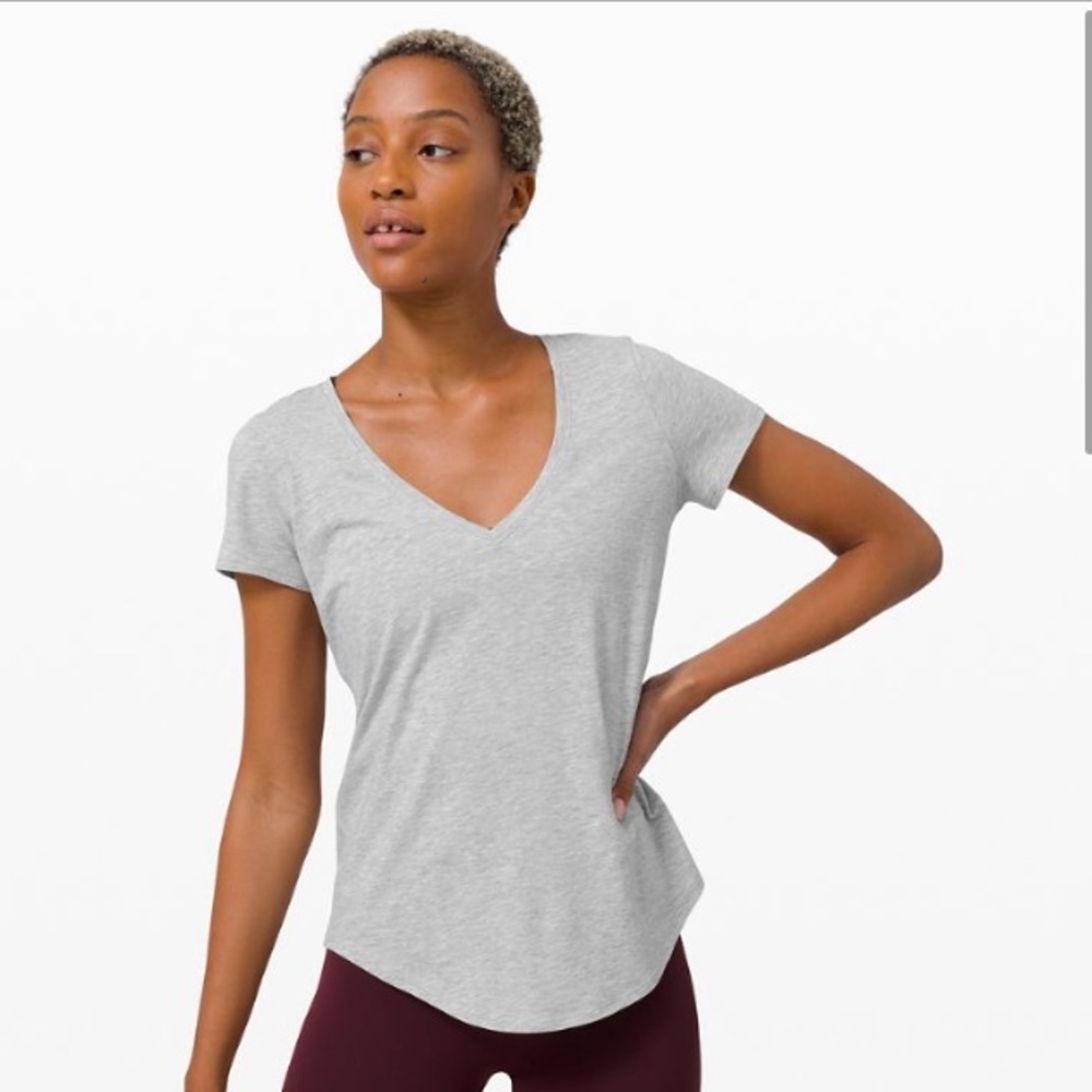 Lululemon Love V Tee Size 4